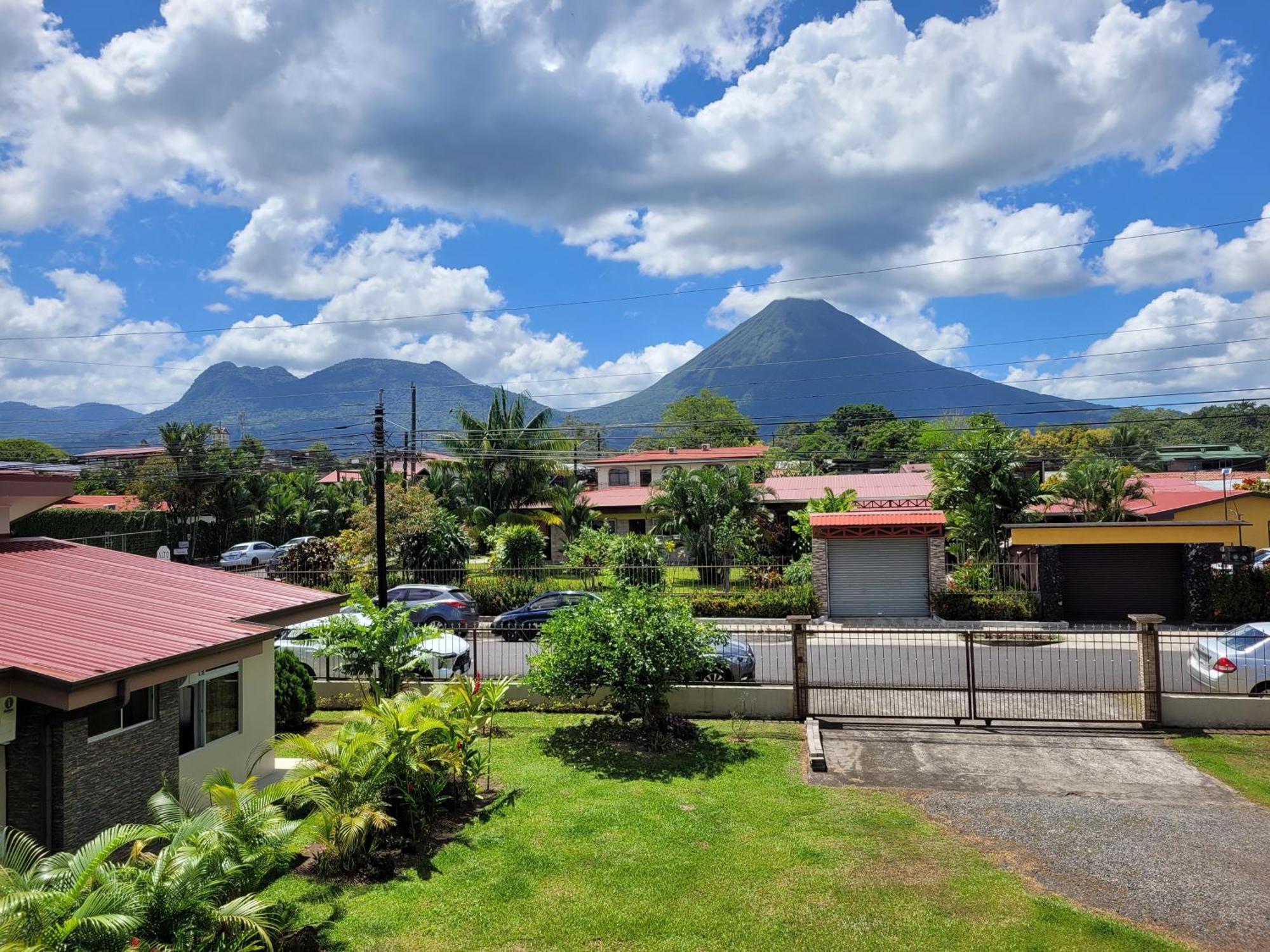 Volcano View Apartment